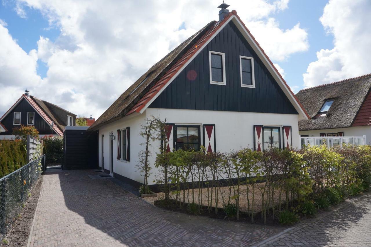 Villa Buiten 130 Met Sauna 칼란트소그 외부 사진